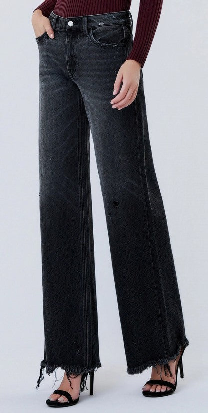 MID RISE BLACK DENIM