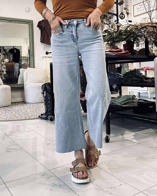 VERVET LIGHT WIDE LEG DENIM