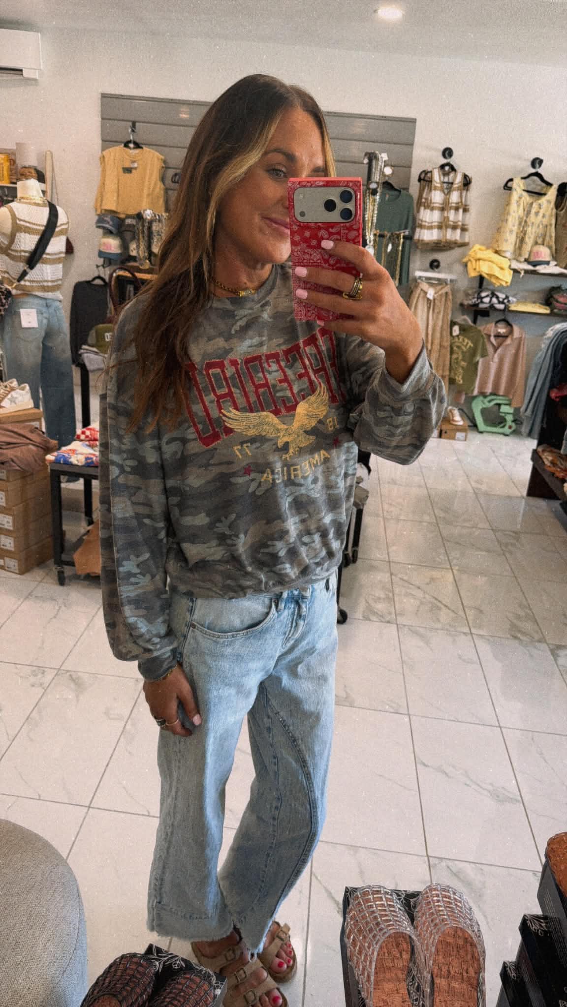 GRAPHIC LONG SLEEVE TOP