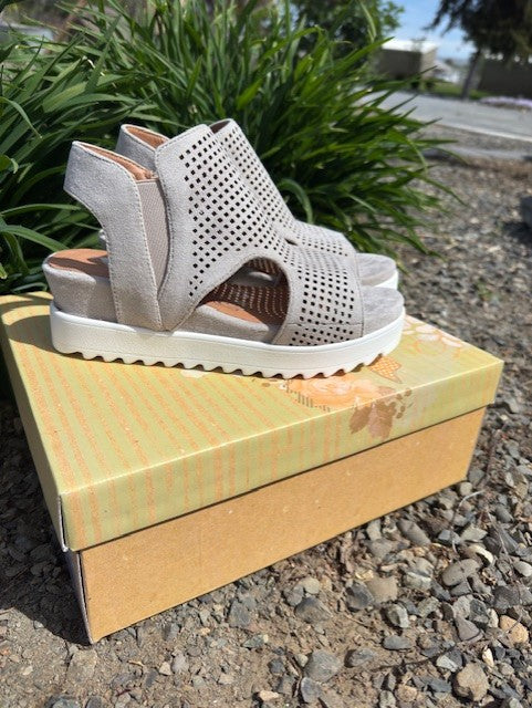 AMY GREY SHOE