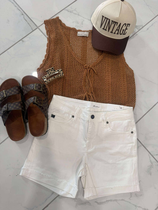 MID RISE WHITE DENIM SHORTS