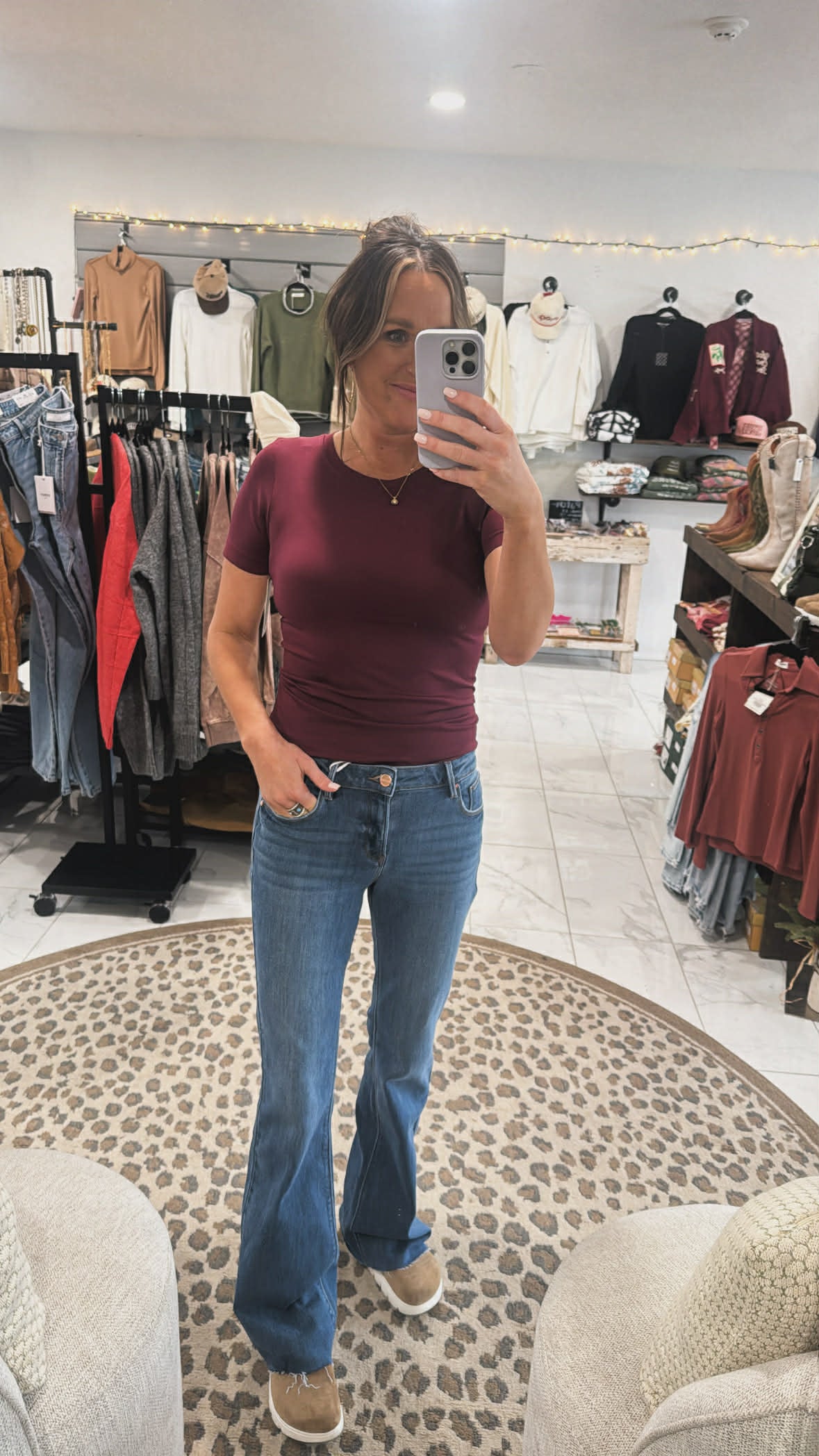 WINE SHORT SLEEVE TOP