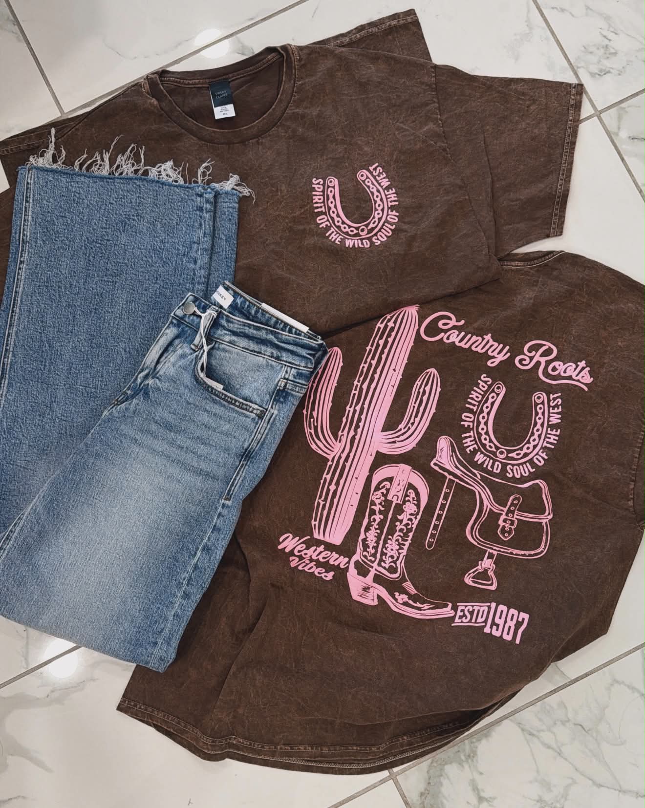 COUNTRY ROOTS TEE