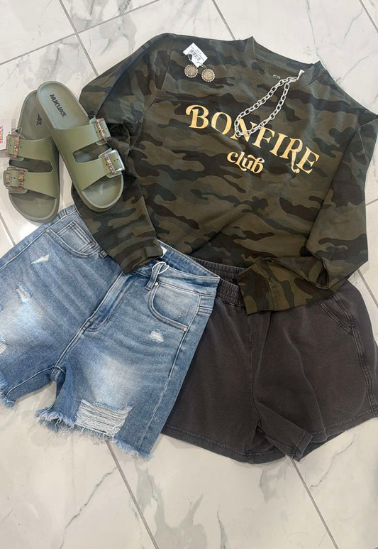 BONFIRE CLUB CAMO CREW NECK