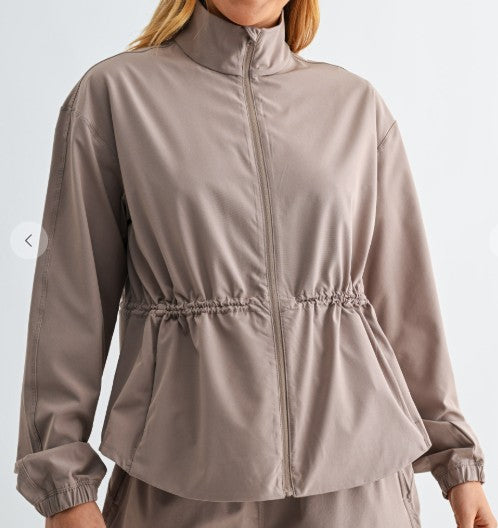 CURVE CINCH JACKET