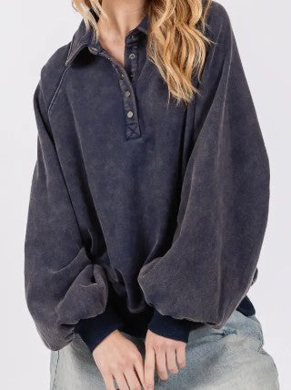 SNAP COLLARED SWEATSHIRT
