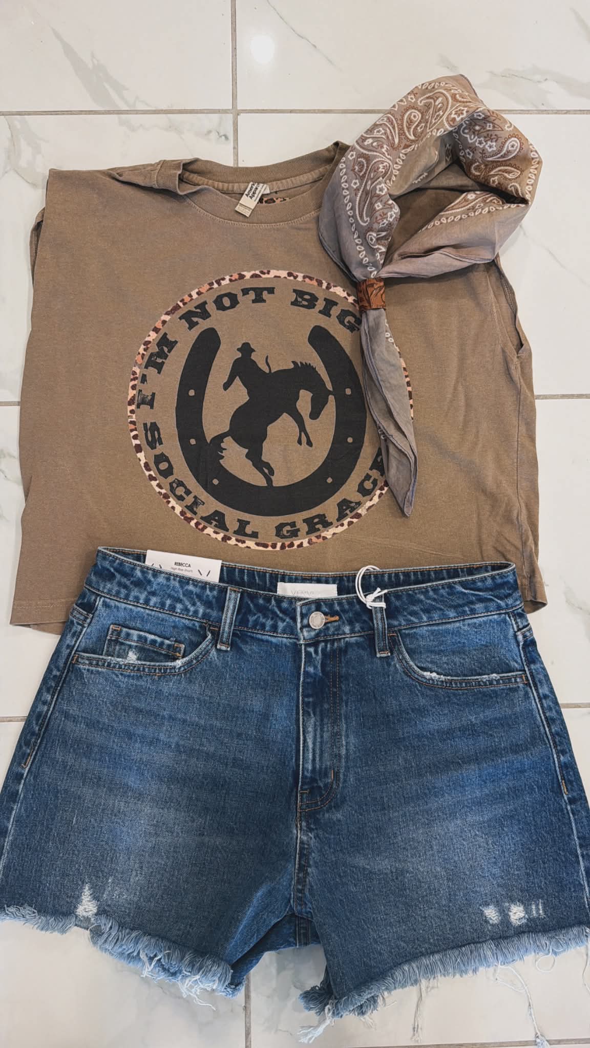 SOCIAL GRACES TEE