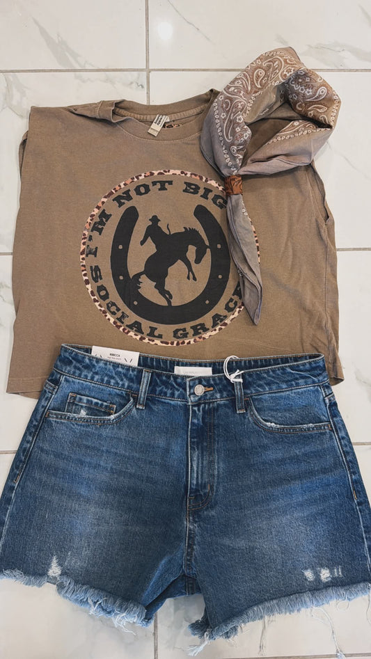 SOCIAL GRACES TEE
