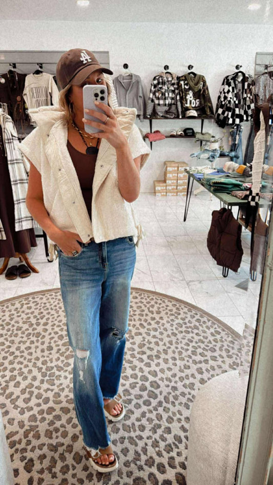 QUILTED COLLAR SHERPA VEST