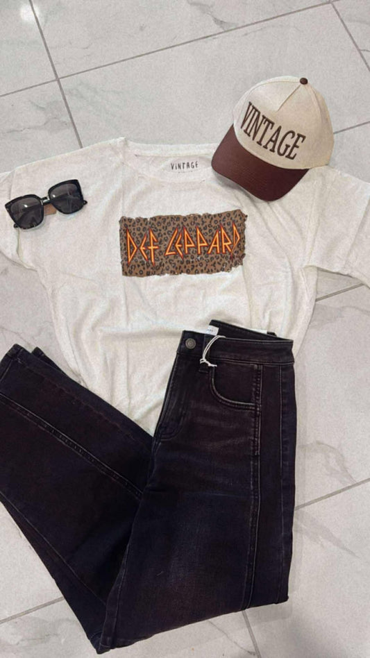 DEF LEOPARD PRINT TEE