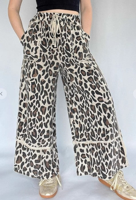 LEOPARD PRINT PANT