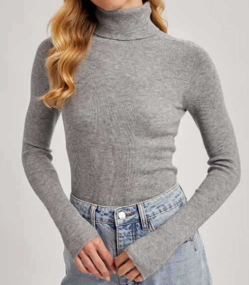 RIBBED TURTLE NECK TOP