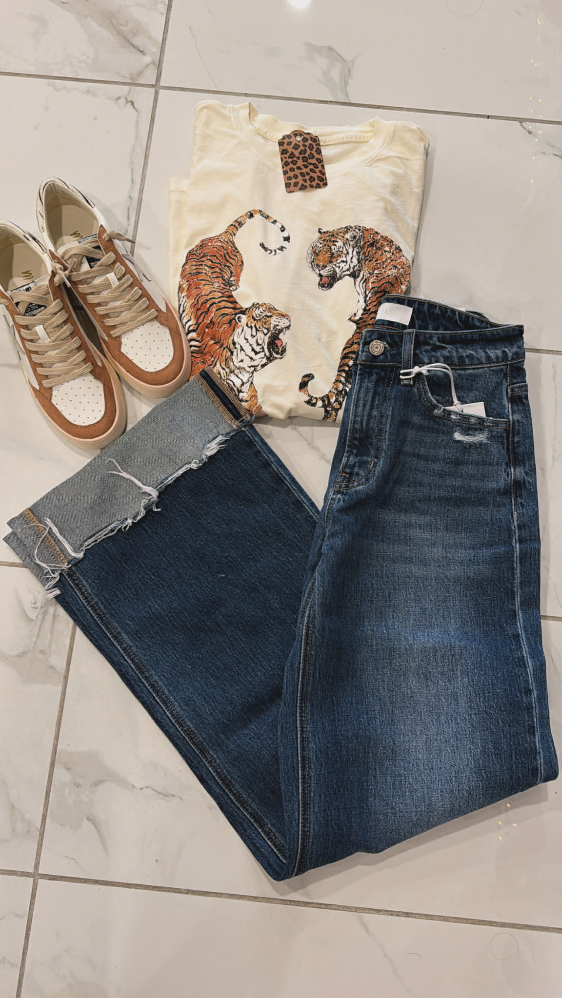 HIGH RISE CUFF DENIM